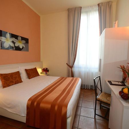 Hotel Bella Firenze Habitación foto